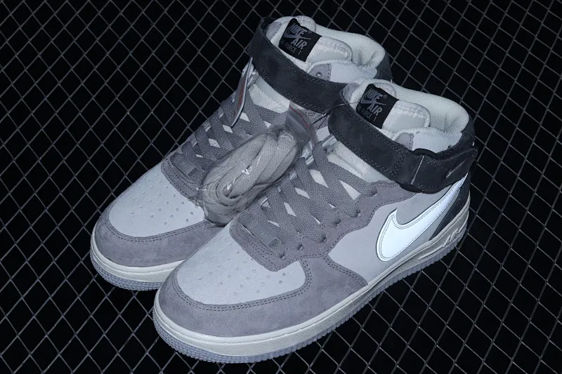 All categories Nk Air Force 1 Air Force series Nk Air Force 1 Mid Air Force mid-top Nk Air Force 1'07 Mid beige gray and black color Air Force 1 mid-top casual sneakers DG9158-616